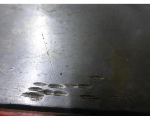 590 x 385 Mess- und Anreißplatte Stahlguß stark verrippt - Bild 3