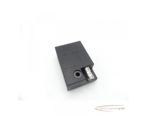 Bosch 3842 530 309 Drucksensor + Baumer electric IFRM 12P13G1/S14L - Bild 1